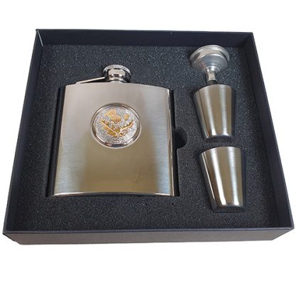Flachmann mit goldener schottischer Distel in Geschenkverpackung