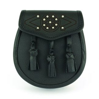 Leder Sporran L3 mit Leder-Tassels und Metallnietenverzierung