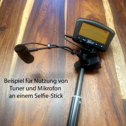Blair Bagpipe Tuner und Mikrofon an Selfie Stick